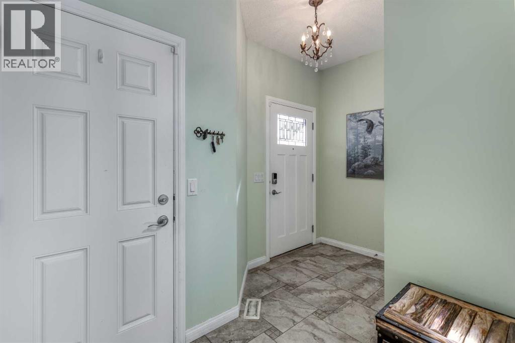 158 Fireside Bend, Cochrane