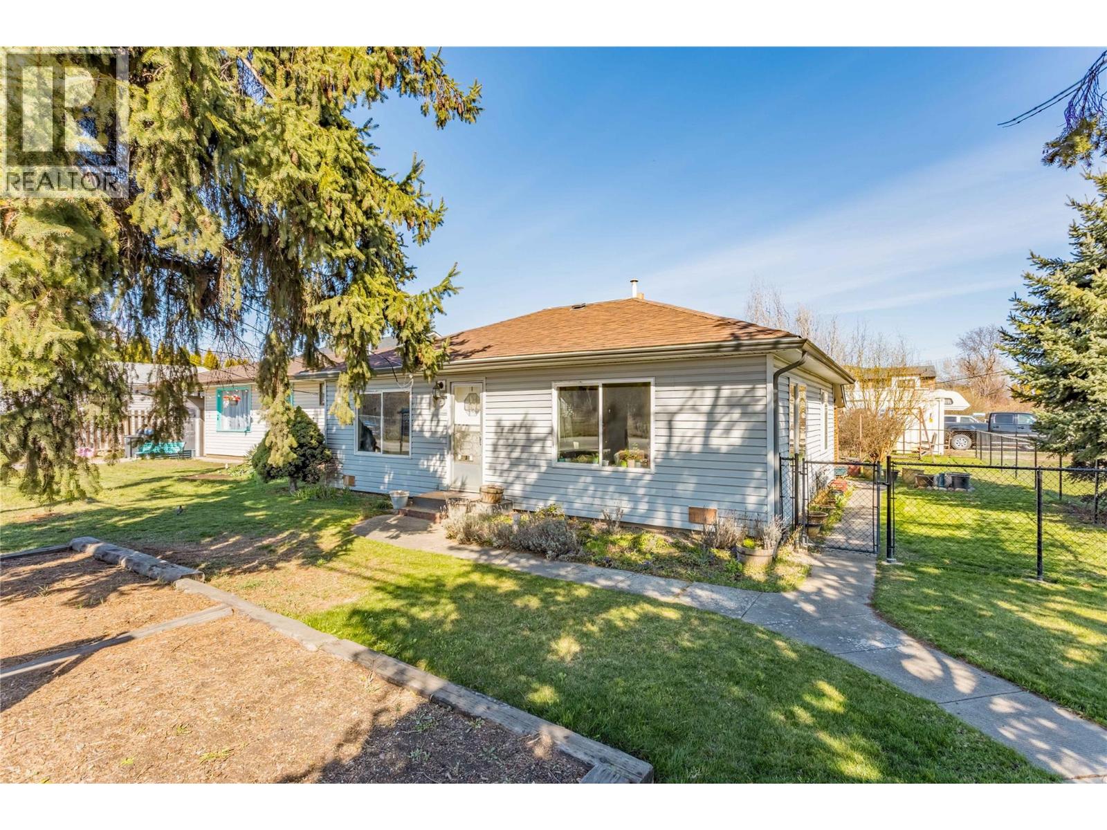 3156 Woodsdale Road, Lake Country