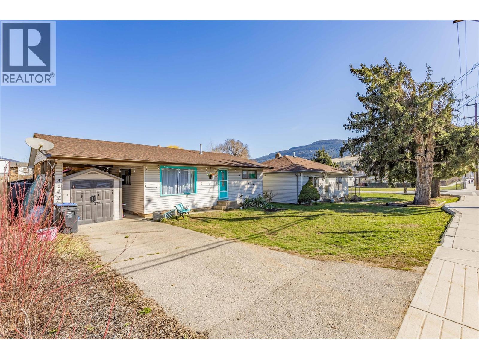 3144 Woodsdale Road, Lake Country