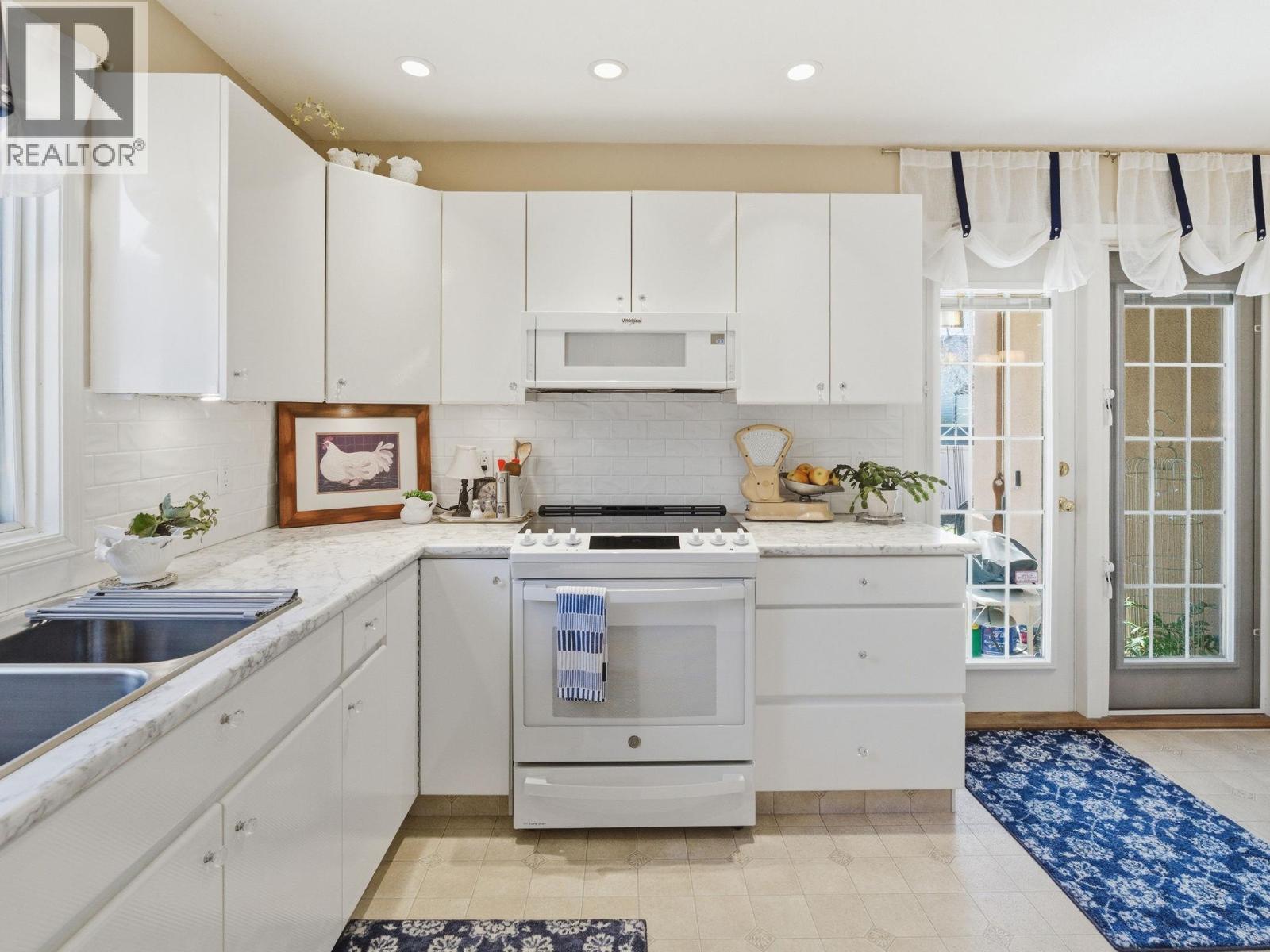 650 Lexington Drive Unit# 116, Kelowna