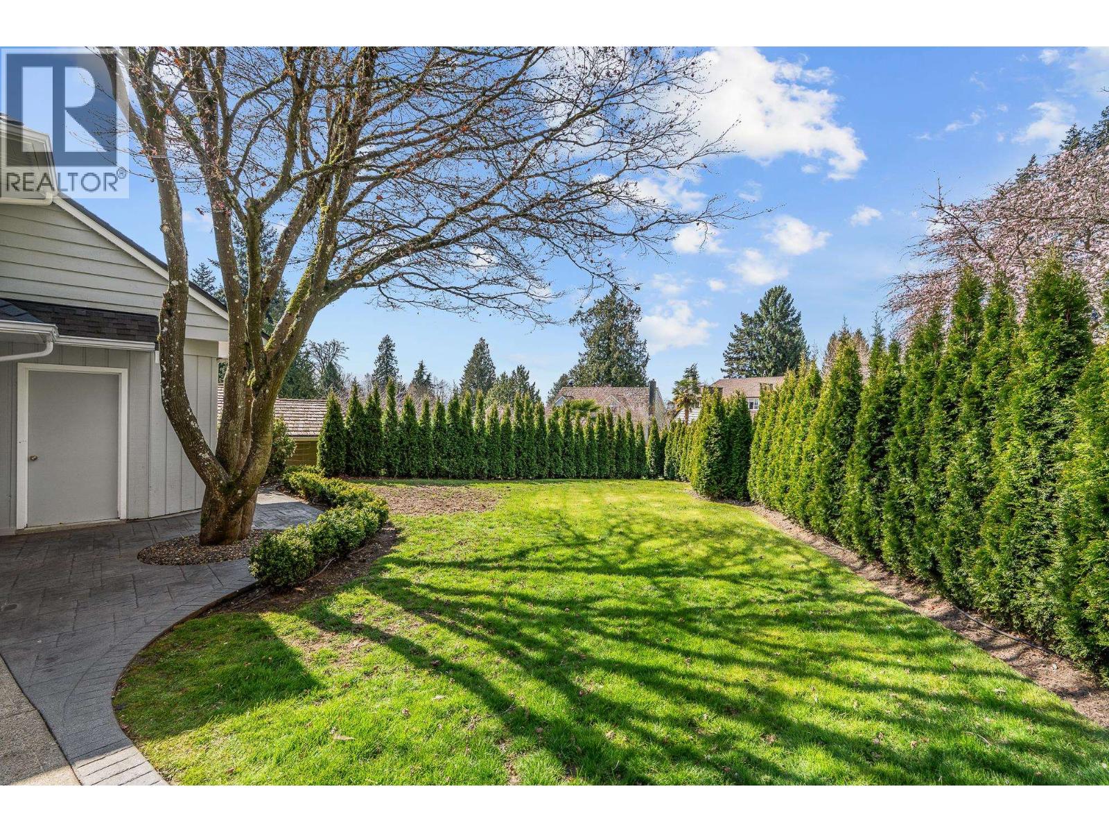 1842 MATHERS COURT, West Vancouver