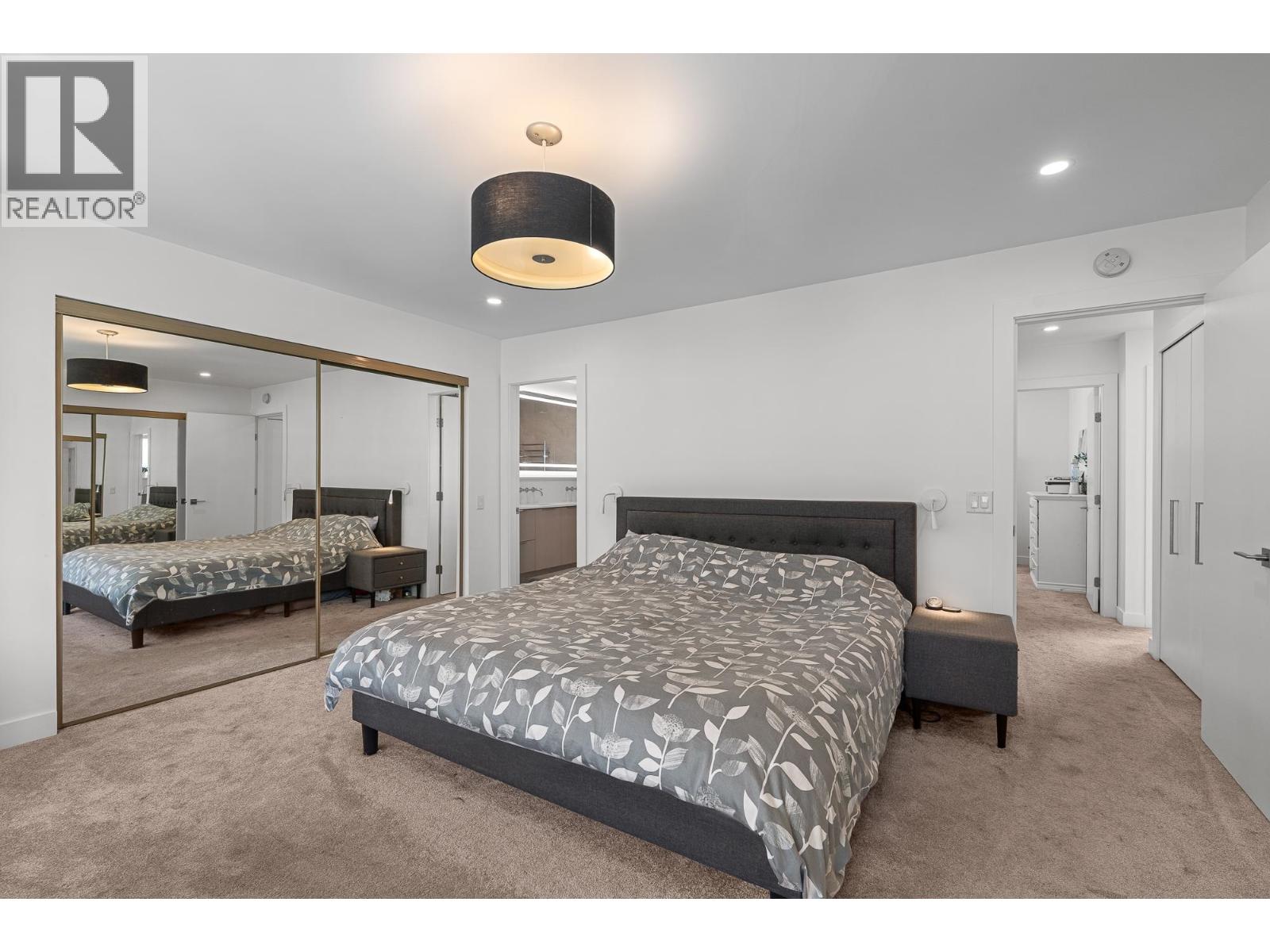 1842 MATHERS COURT, West Vancouver