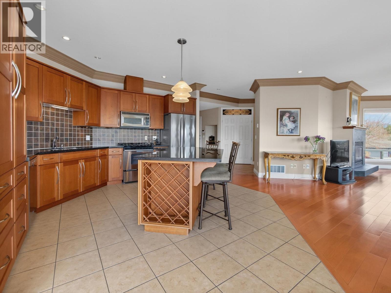 6249 BAILLIE ROAD, Sechelt