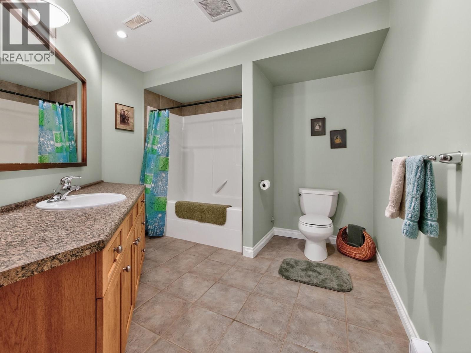 6249 BAILLIE ROAD, Sechelt