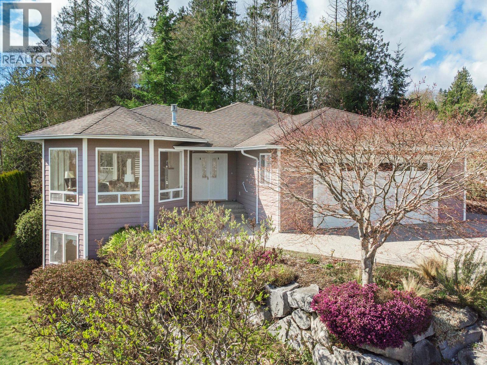 6249 BAILLIE ROAD, Sechelt