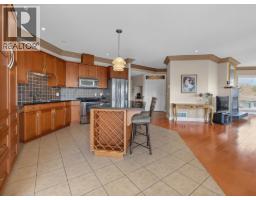 6249 Baillie Road, Sechelt, BC V7Z0R5 Photo 10
