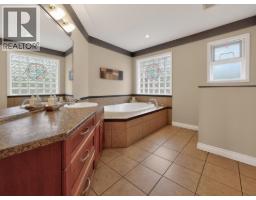6249 Baillie Road, Sechelt, BC V7Z0R5 Photo 16