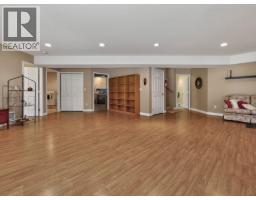 6249 Baillie Road, Sechelt, BC V7Z0R5 Photo 19