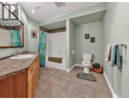 6249 Baillie Road, Sechelt, BC V7Z0R5 Photo 23