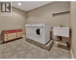 6249 Baillie Road, Sechelt, BC V7Z0R5 Photo 24