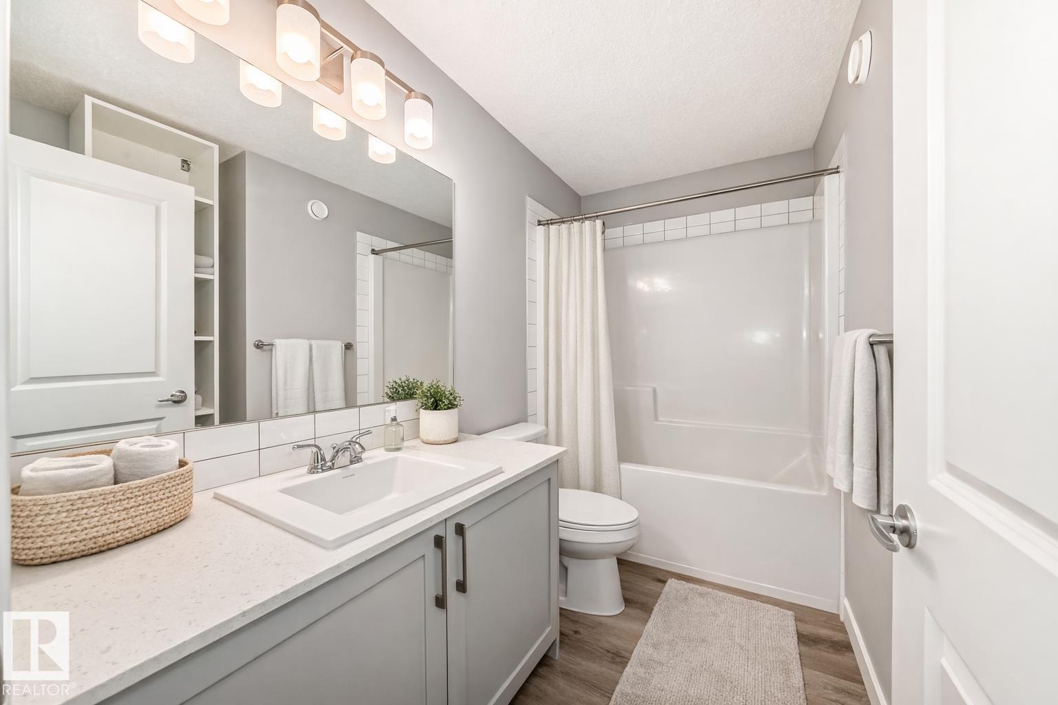 2266 54 ST SW, Edmonton