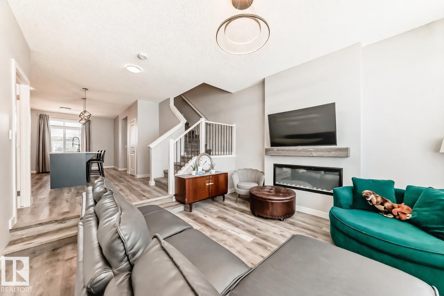 2266 54 ST SW, Edmonton