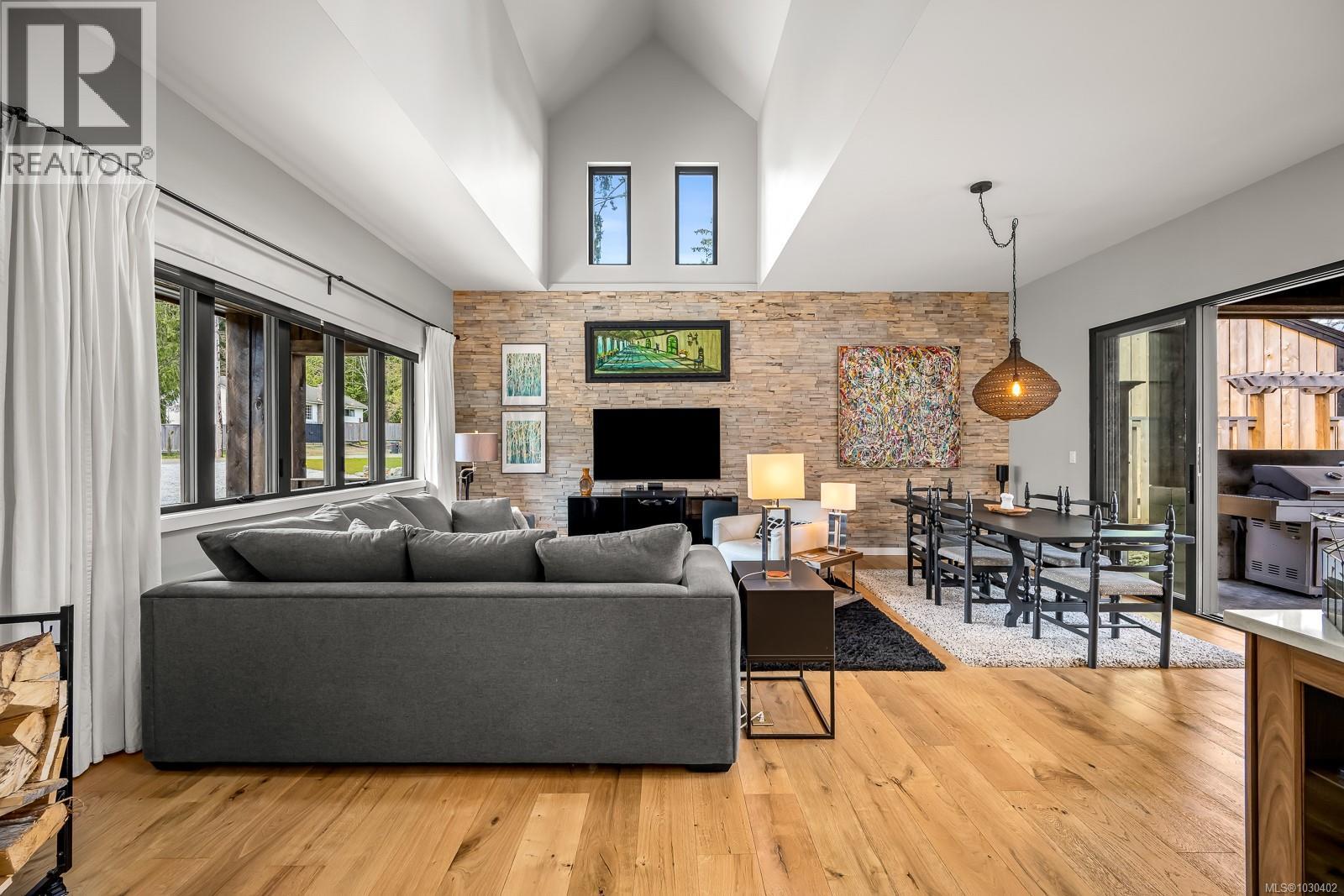 4615 Thompson Clarke Dr E, Bowser