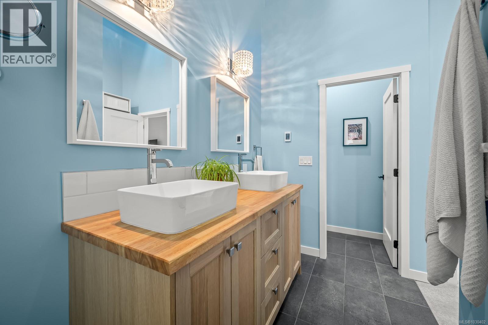 4615 Thompson Clarke Dr E, Bowser