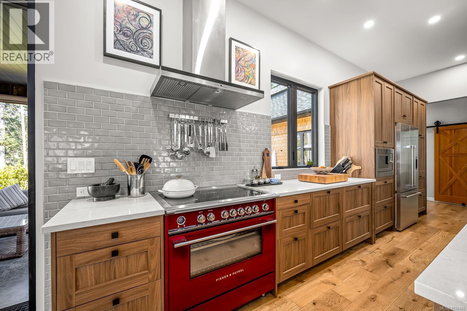 4615 Thompson Clarke Dr E, Bowser