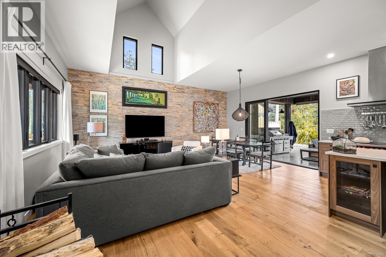 4615 Thompson Clarke Dr E, Bowser