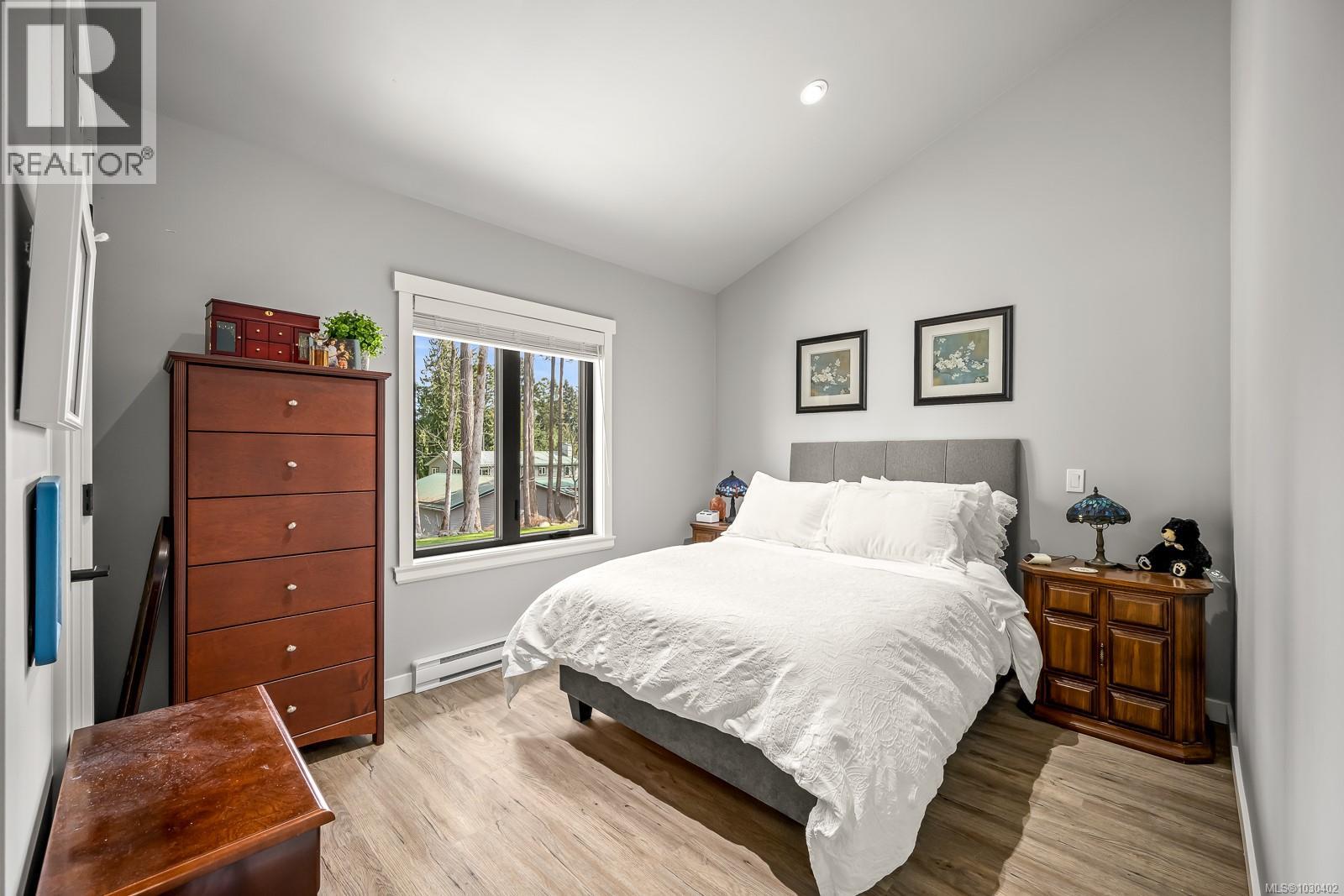 4615 Thompson Clarke Dr E, Bowser