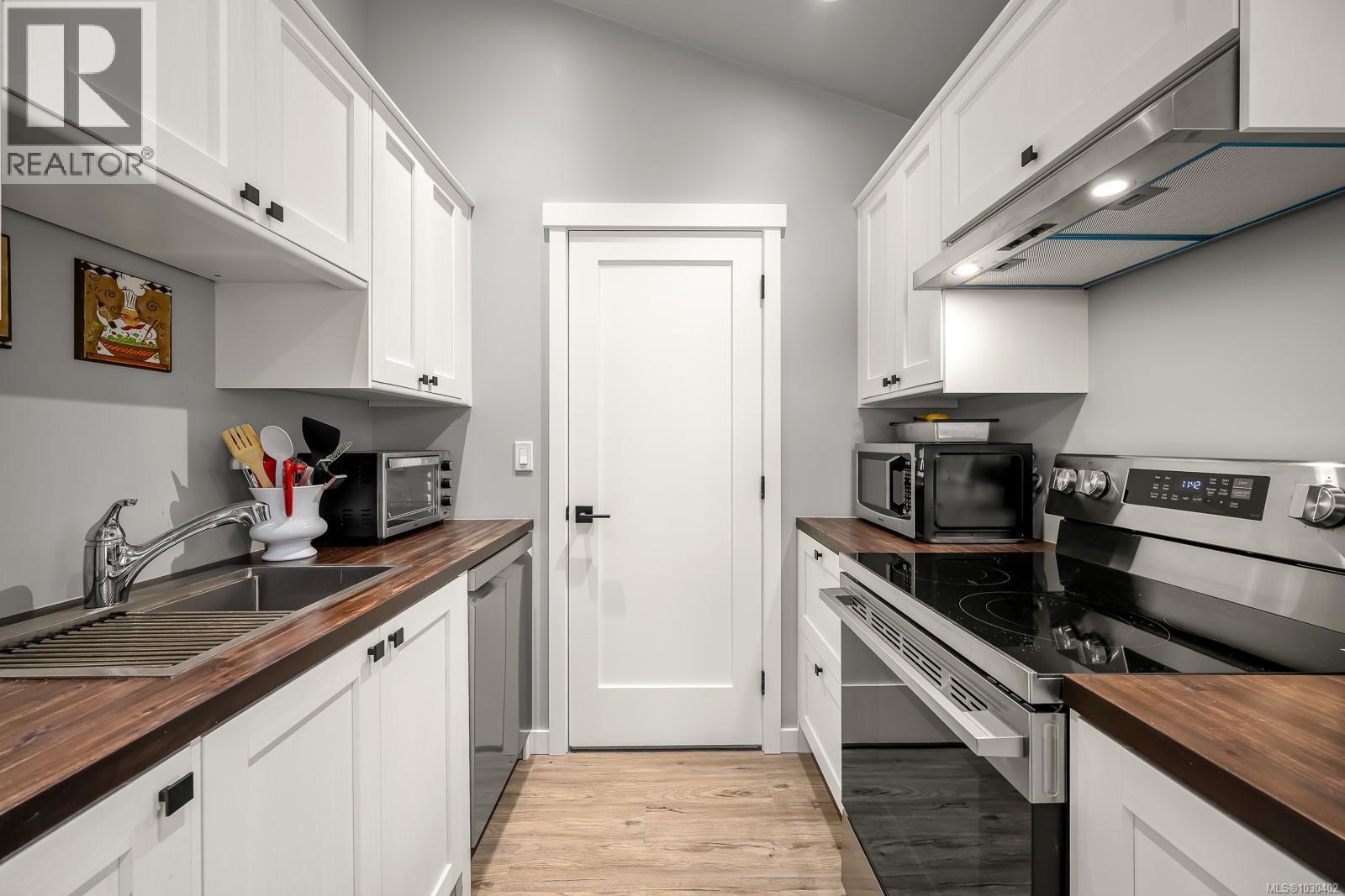 4615 Thompson Clarke Dr E, Bowser