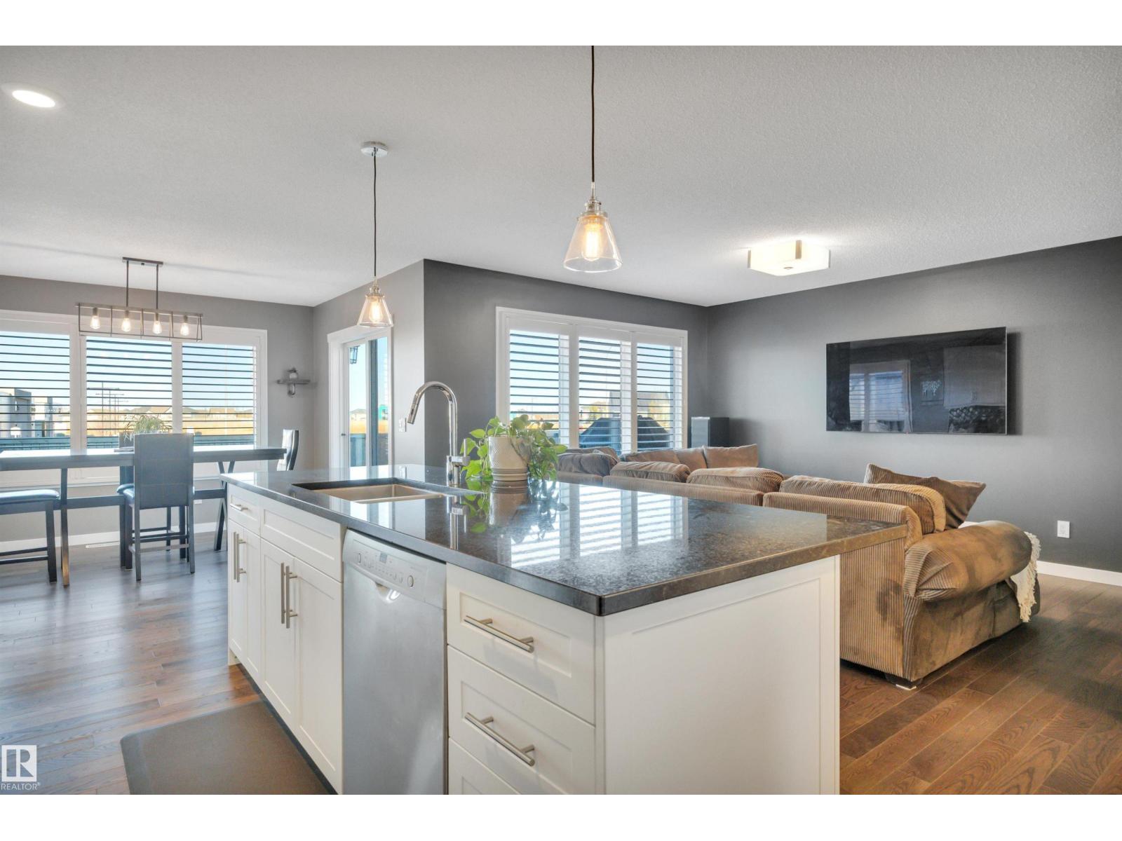 16408 12 AV SW, Edmonton