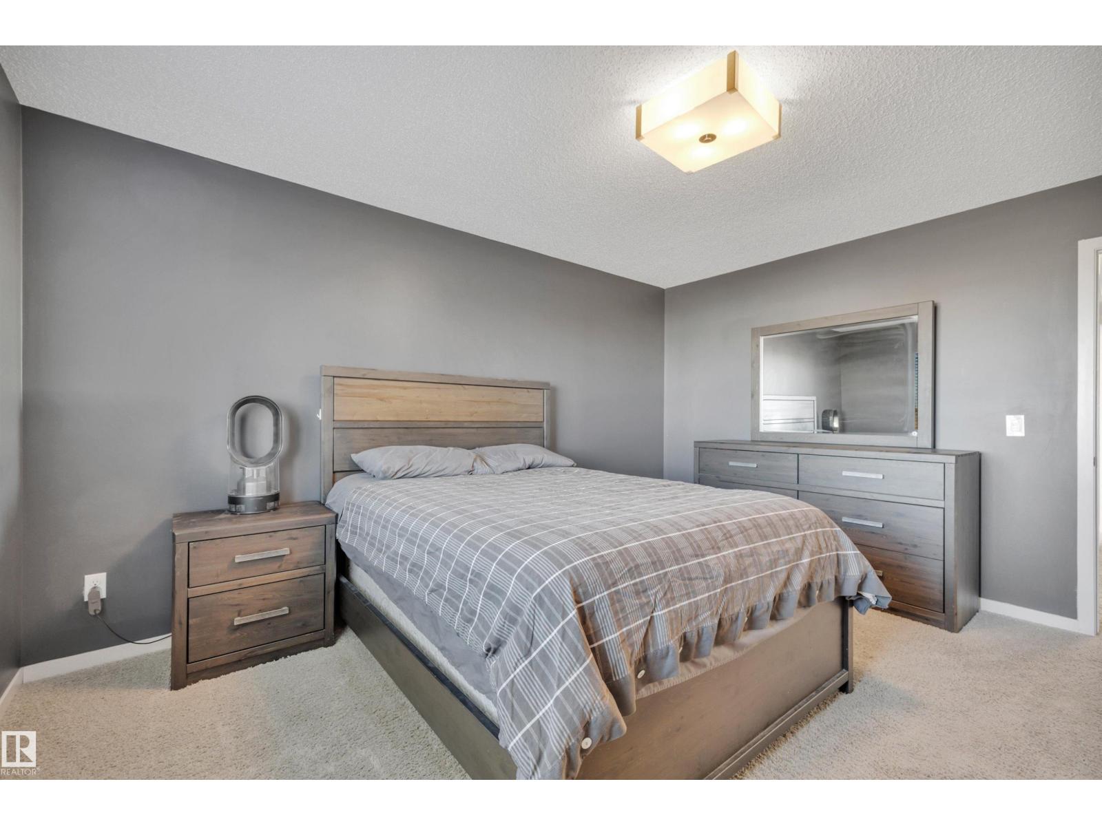 16408 12 AV SW, Edmonton