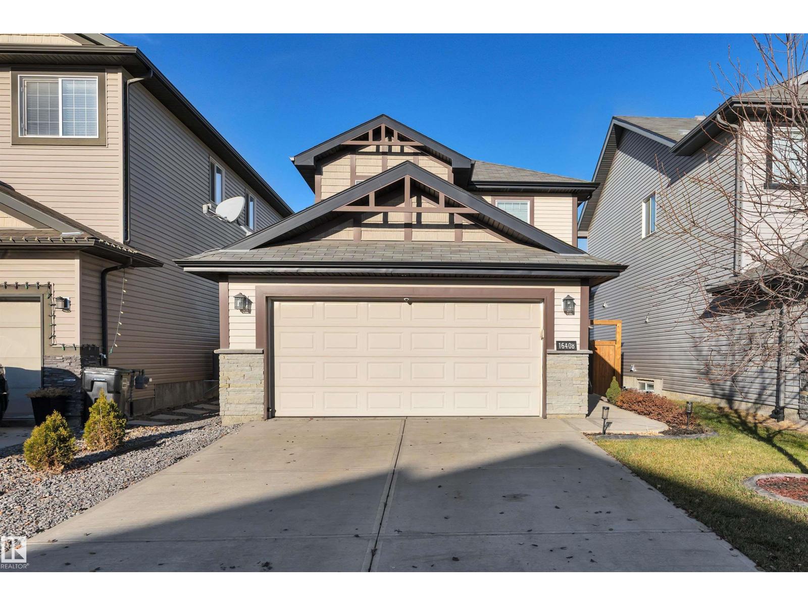 16408 12 AV SW, Edmonton