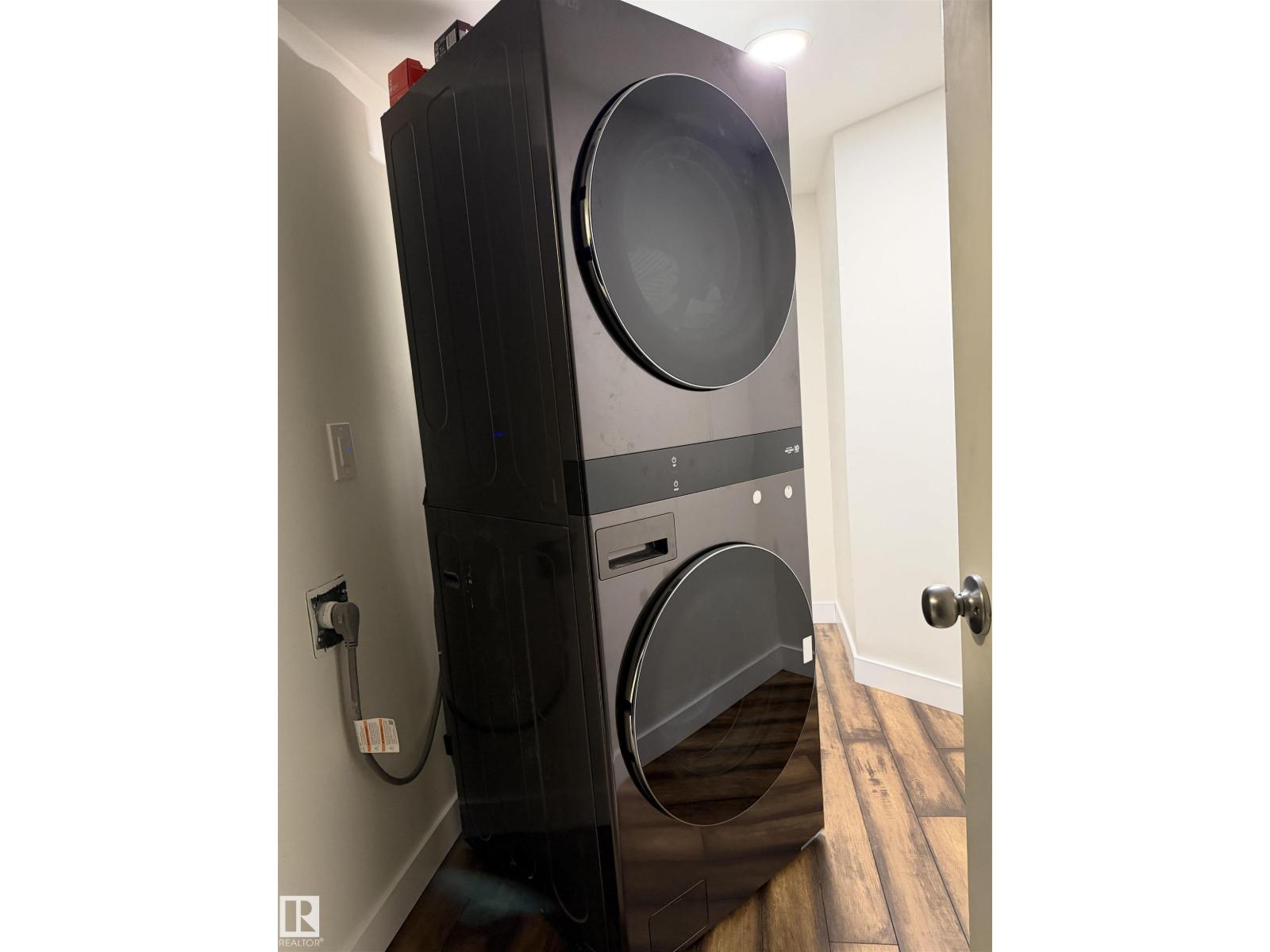 16408 12 AV SW, Edmonton