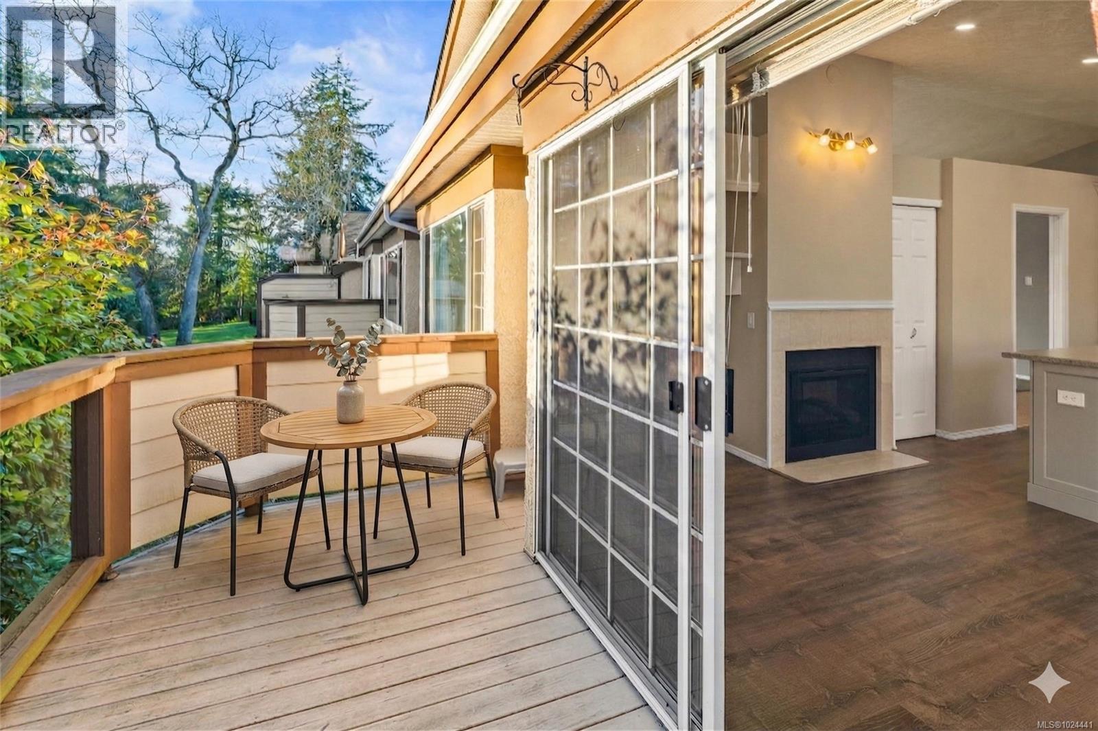 #22 901 KENTWOOD LANE - 29