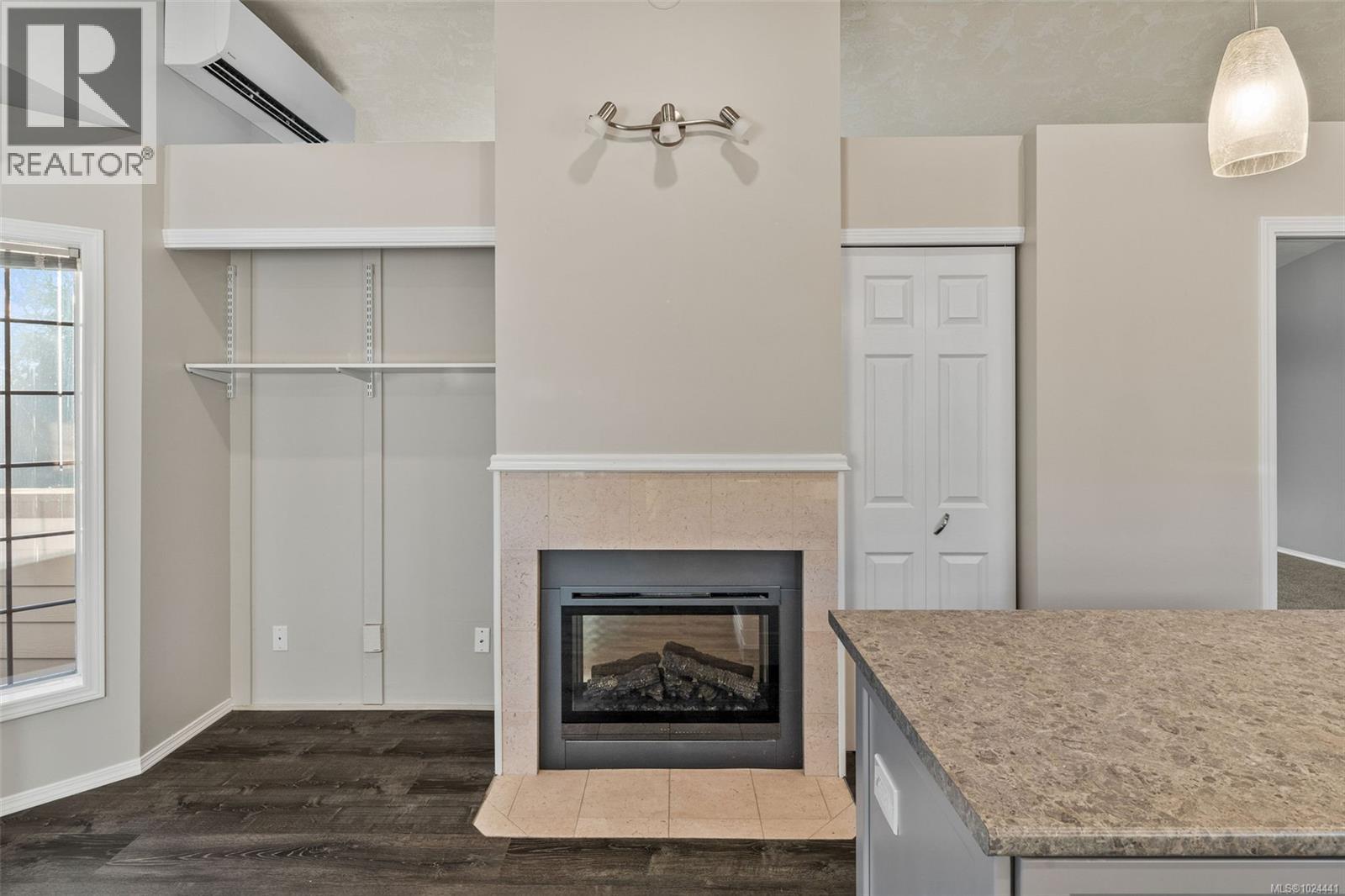 #22 901 KENTWOOD LANE - 32