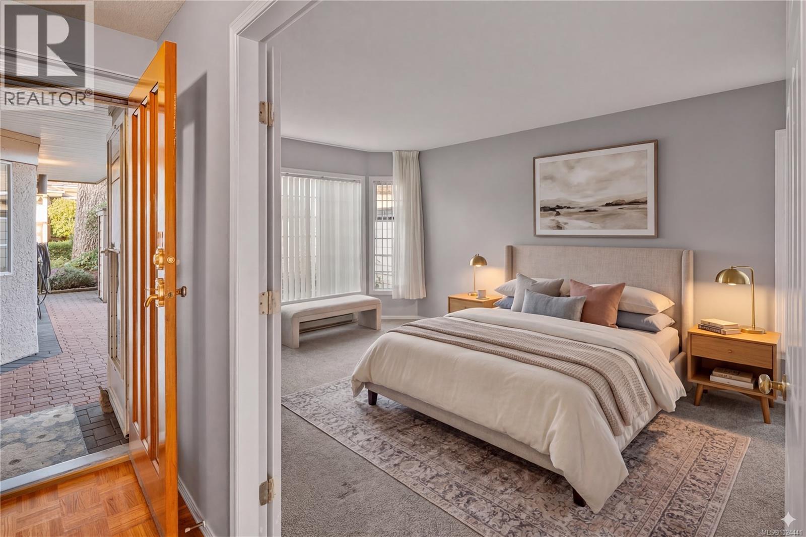 #22 901 KENTWOOD LANE - 18