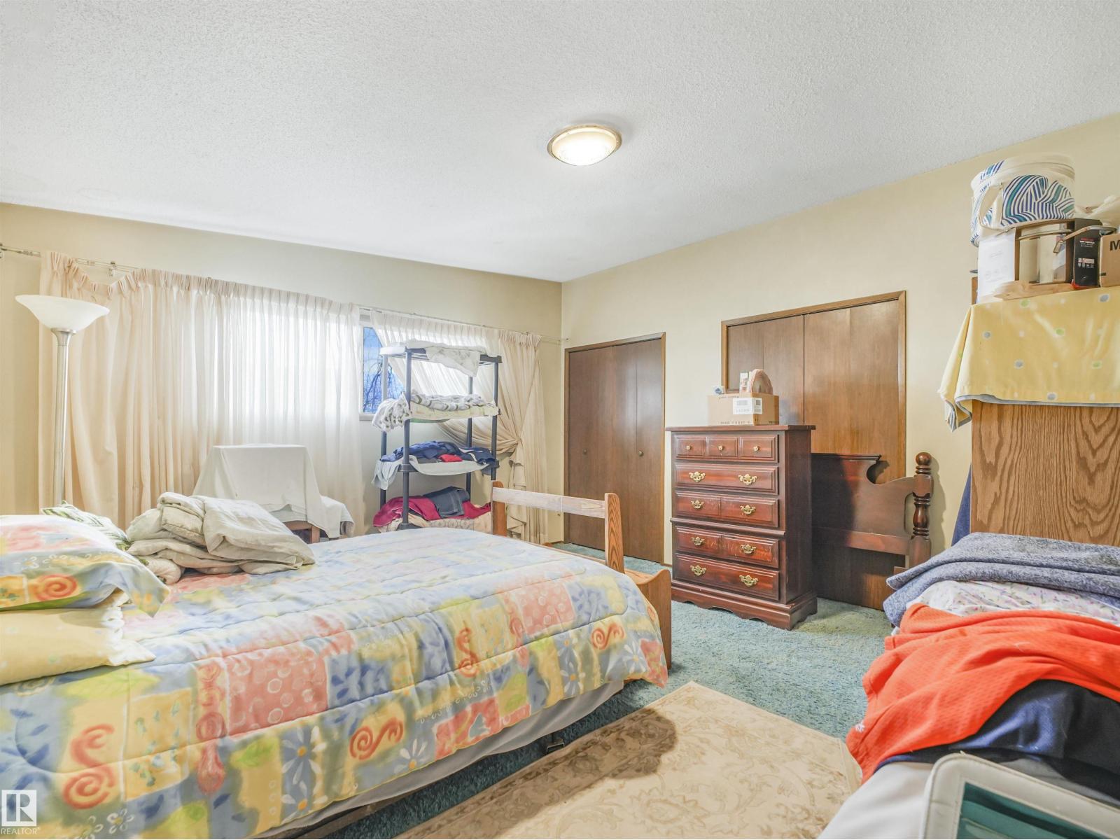 8608 137Ave AV NW, Edmonton