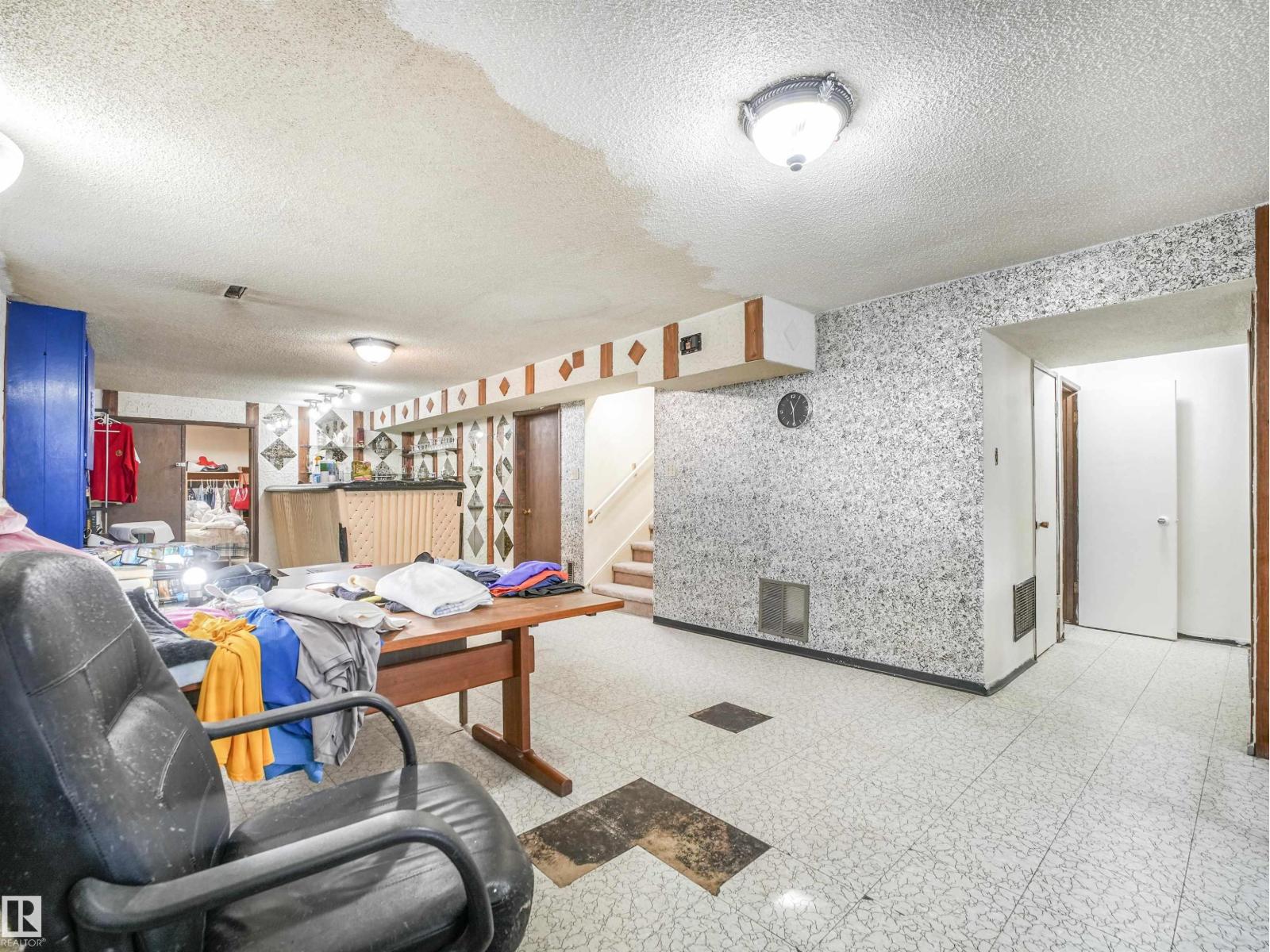 8608 137Ave AV NW, Edmonton