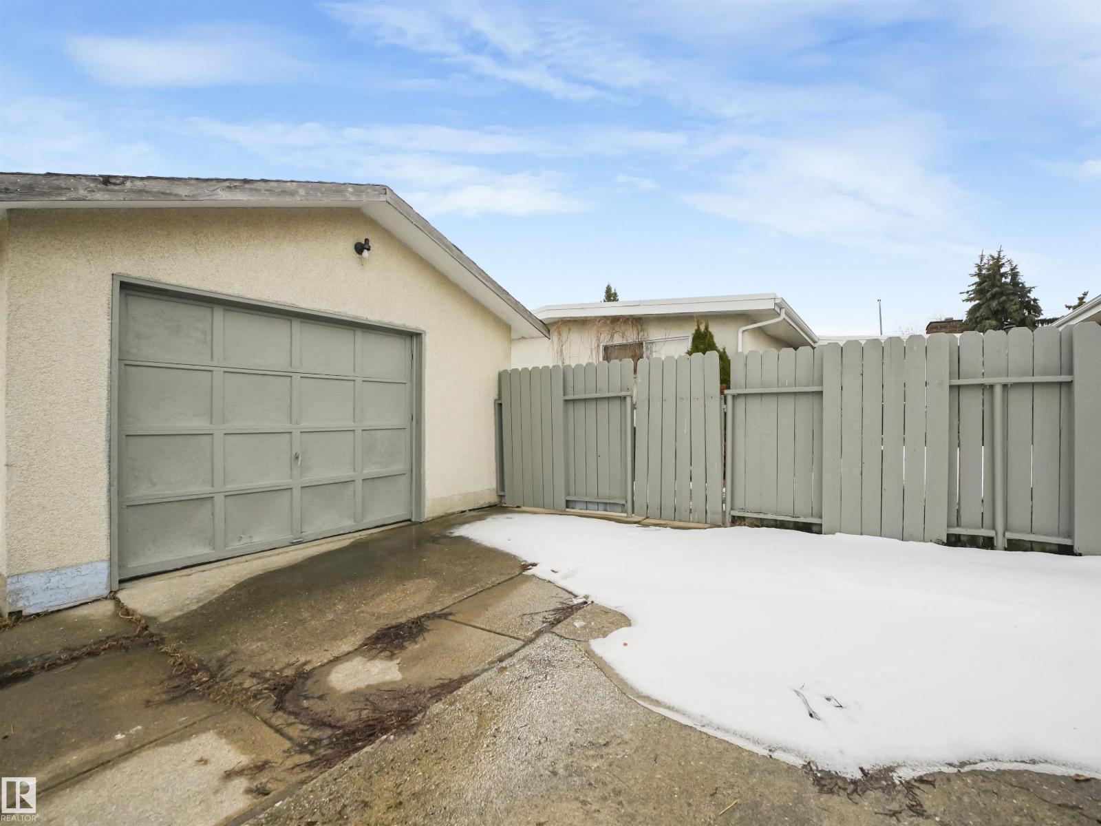 8608 137Ave AV NW, Edmonton