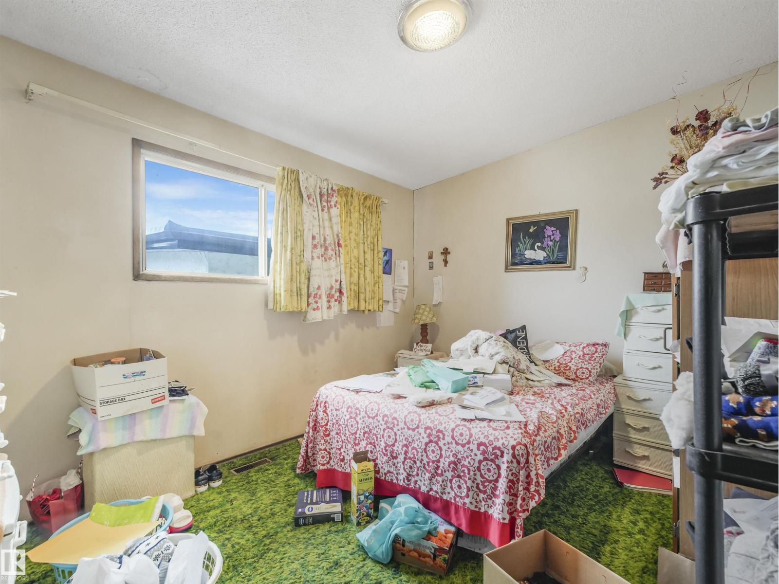 8608 137Ave AV NW, Edmonton