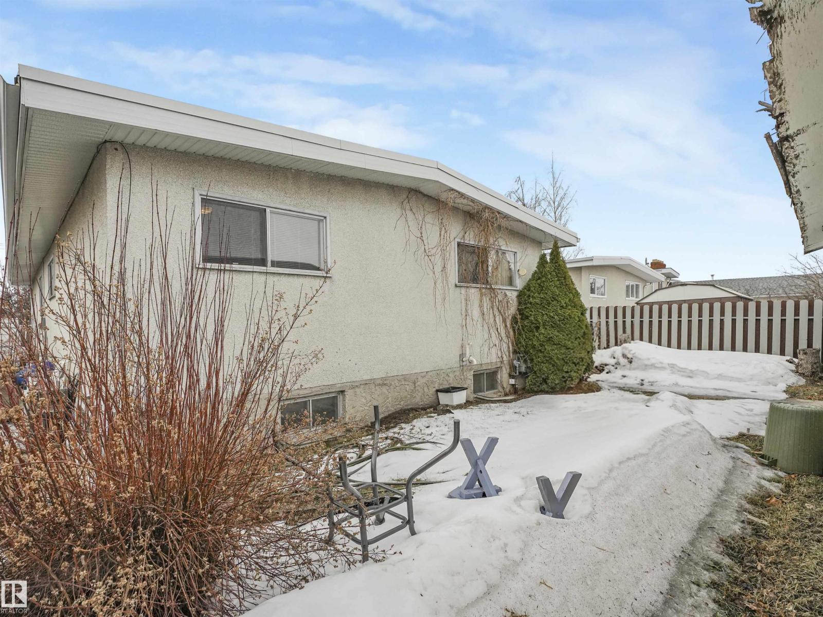 8608 137Ave AV NW, Edmonton