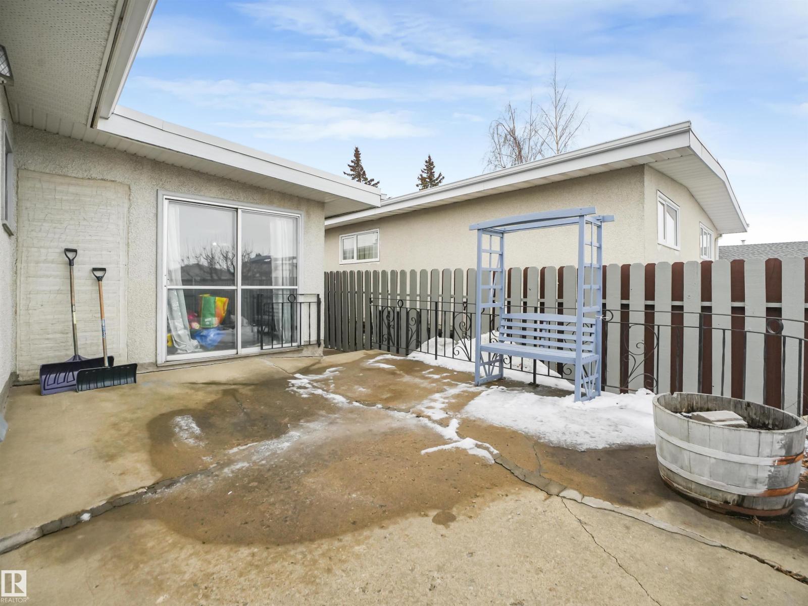 8608 137Ave AV NW, Edmonton