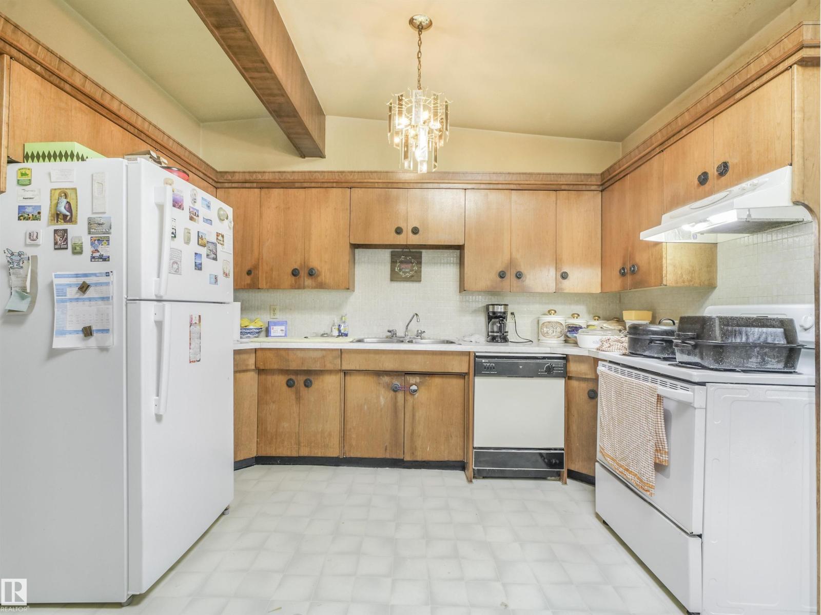 8608 137Ave AV NW, Edmonton