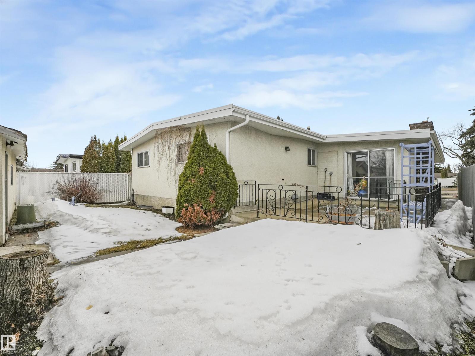 8608 137Ave AV NW, Edmonton