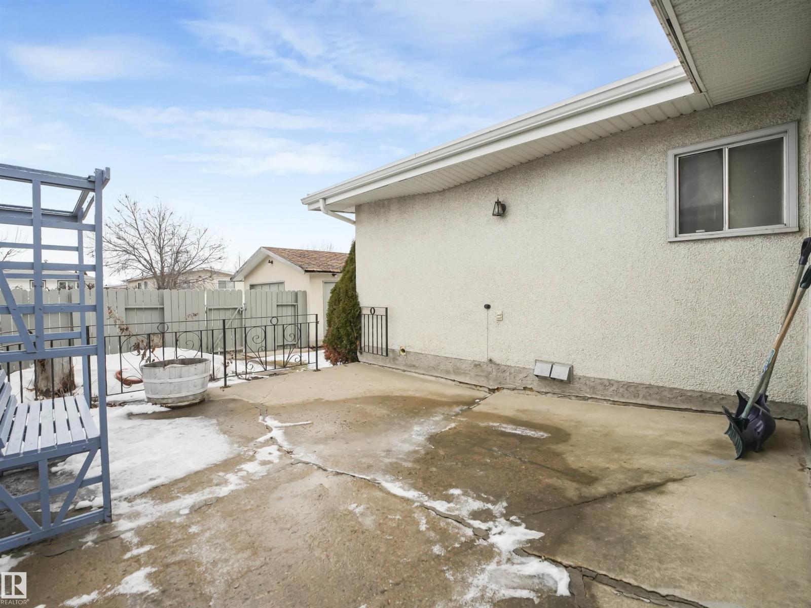 8608 137Ave AV NW, Edmonton