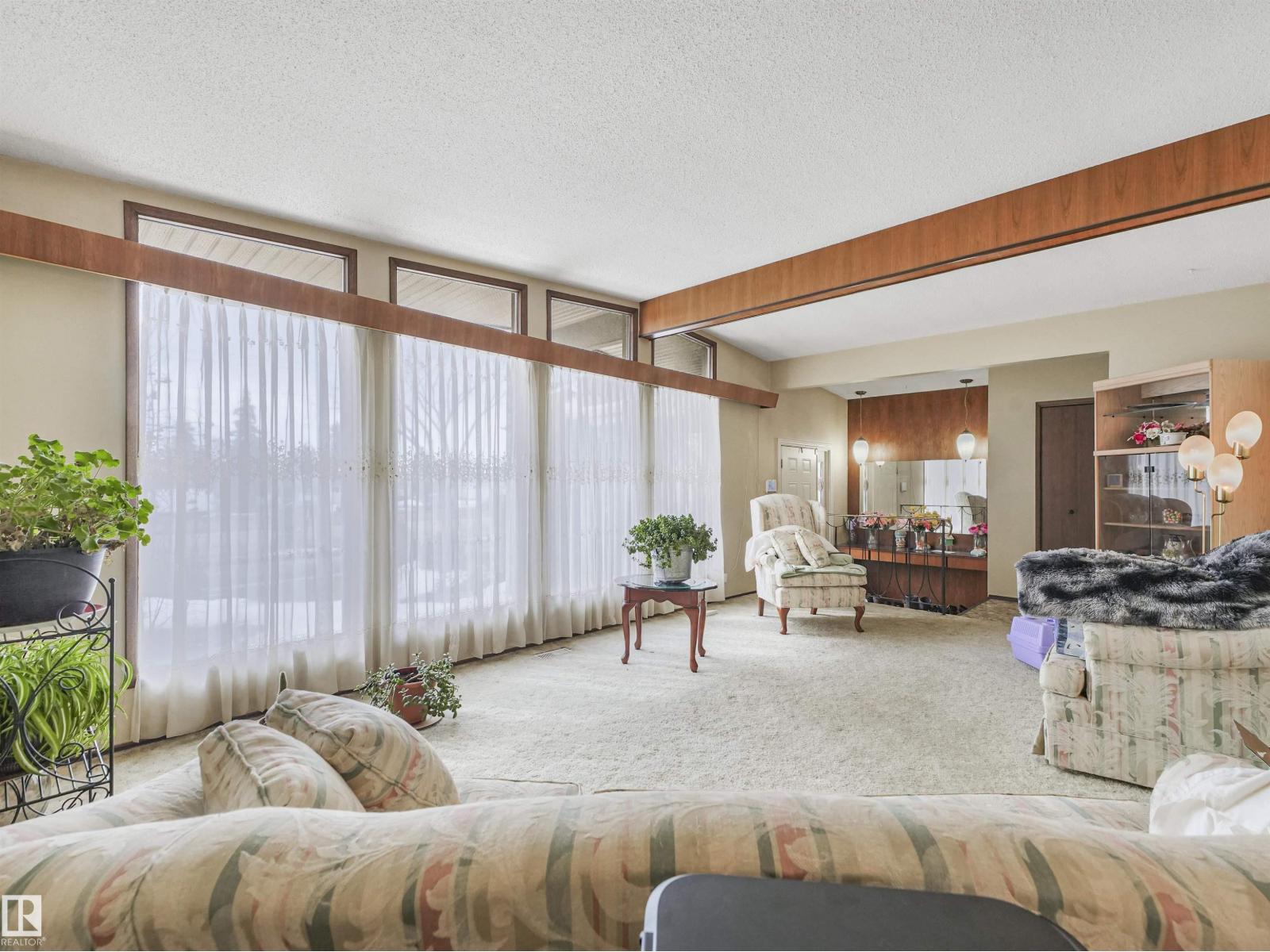 8608 137Ave AV NW, Edmonton