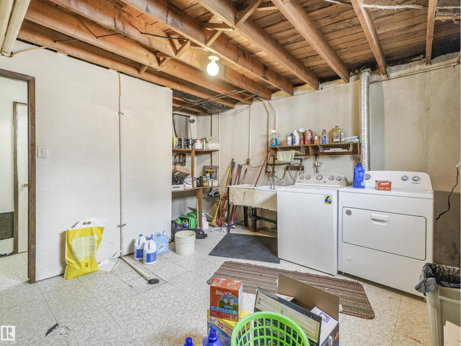 8608 137Ave AV NW, Edmonton