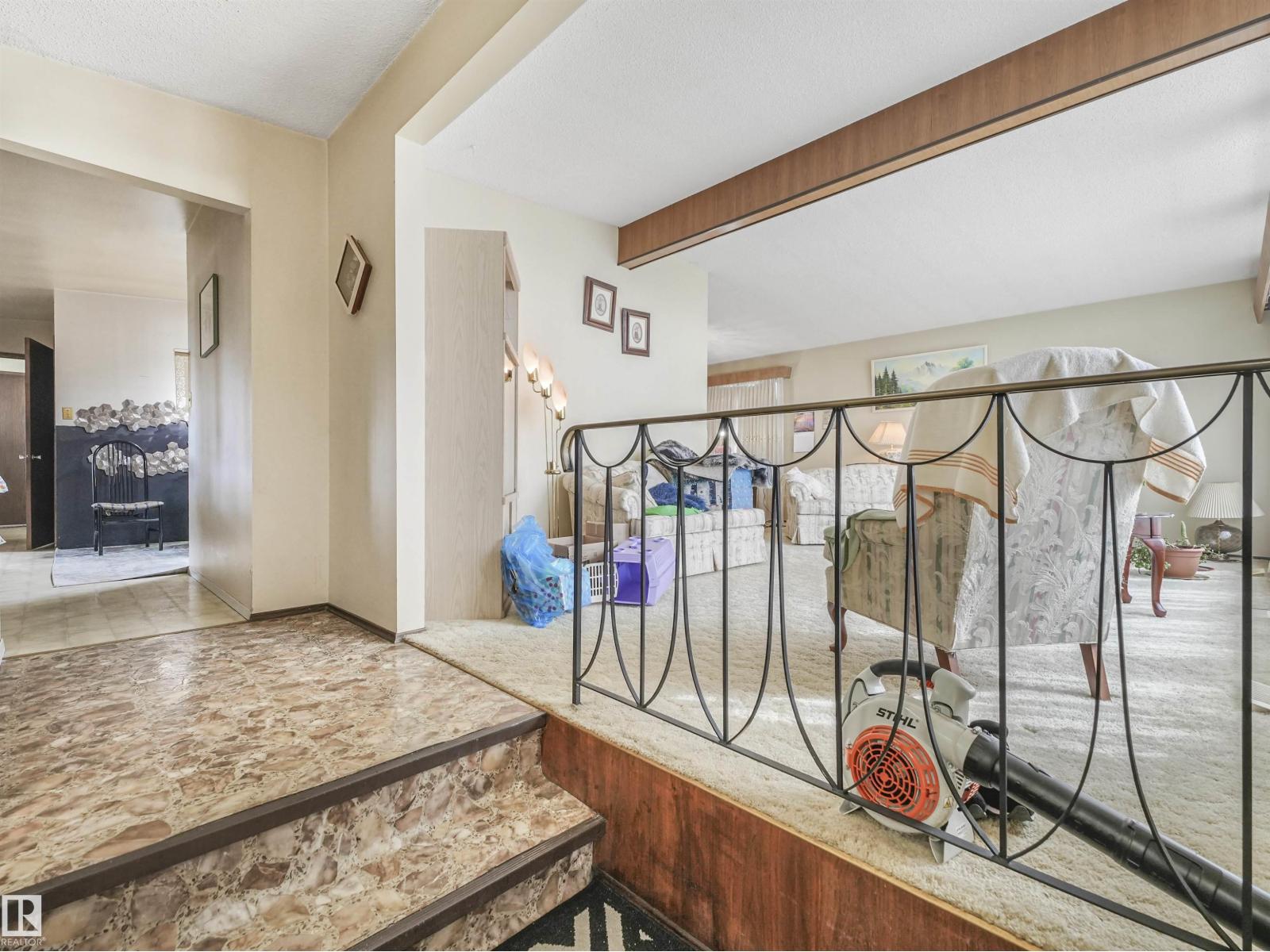 8608 137Ave AV NW, Edmonton