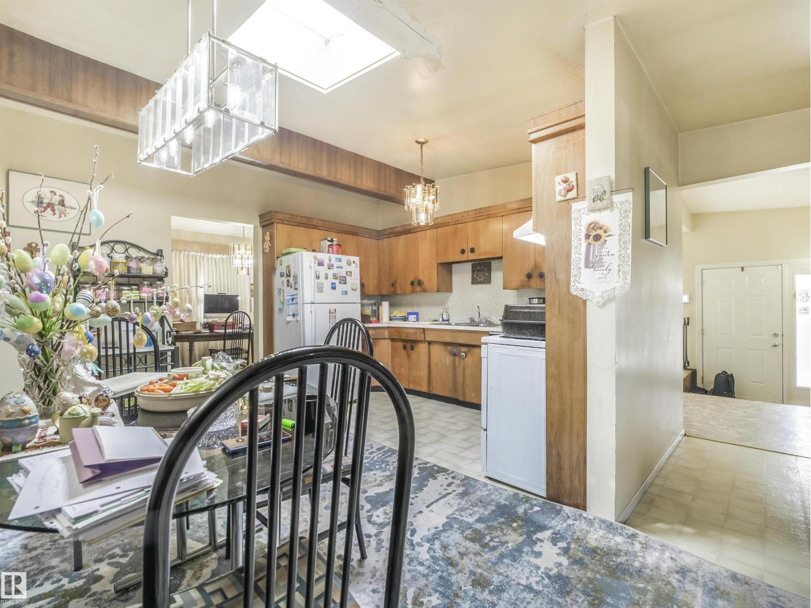 8608 137Ave AV NW, Edmonton