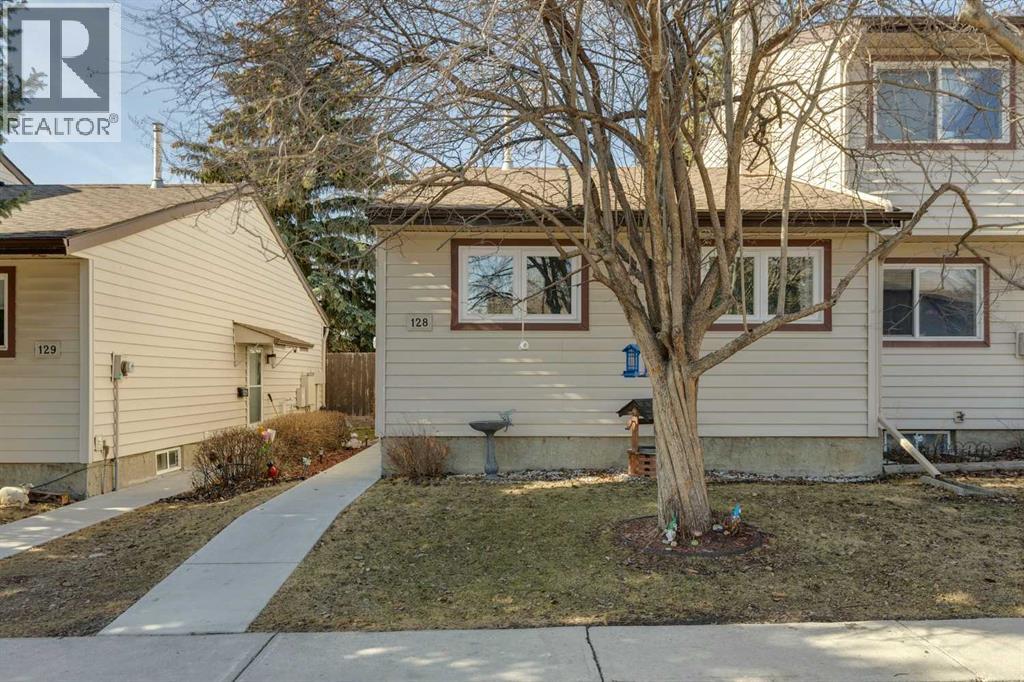 Single Family House Bungalow for Sale in    Avenue NE Marlborough Park Calgary 