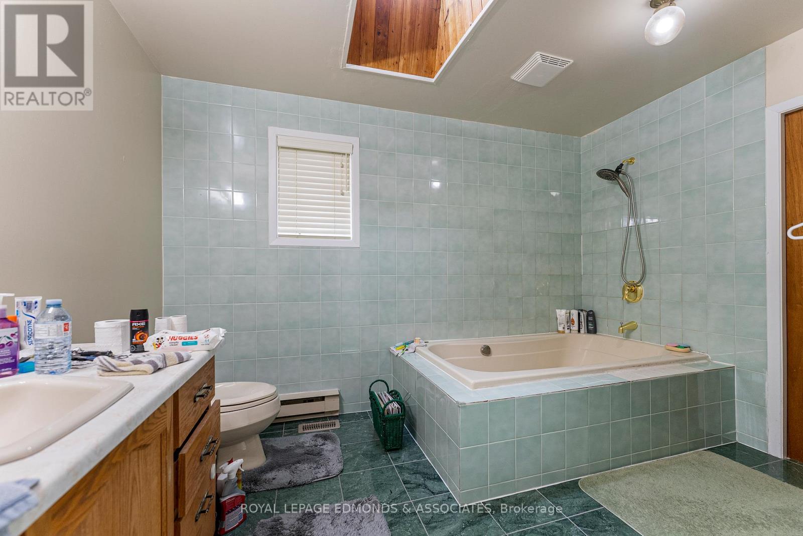 508 O'BRIEN STREET - 22