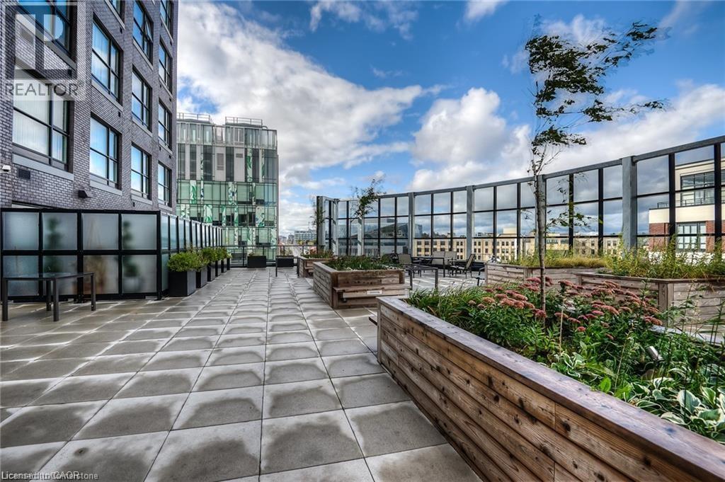 #1513 1 VICTORIA STREET S - 9