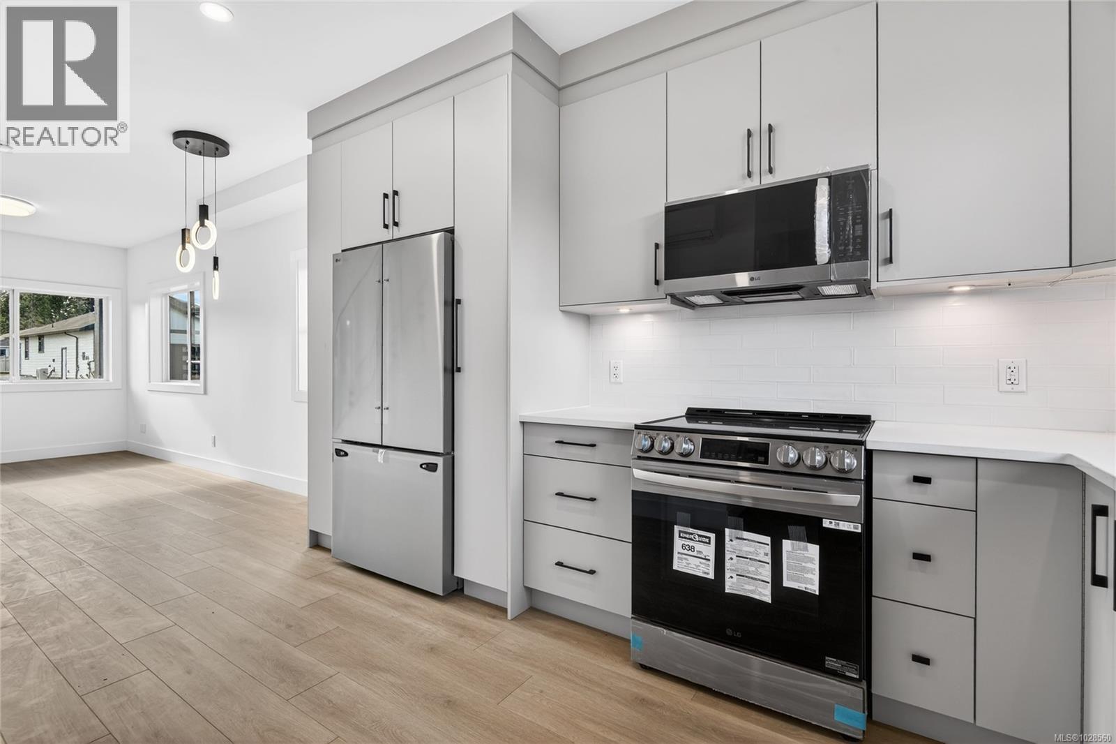 #1 704 BEAVER CREEK BLVD - Image 3