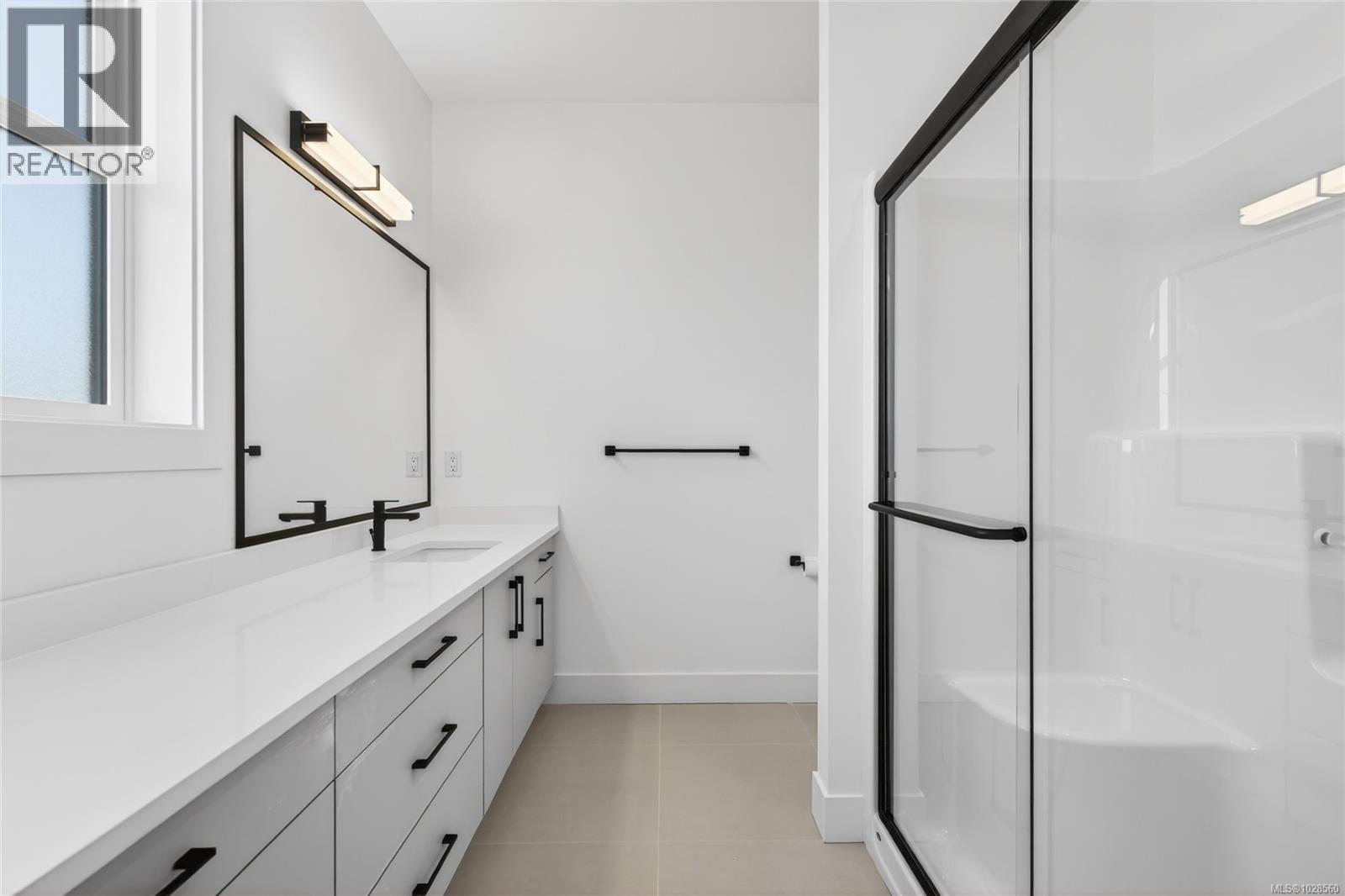 #1 704 BEAVER CREEK BLVD - 31