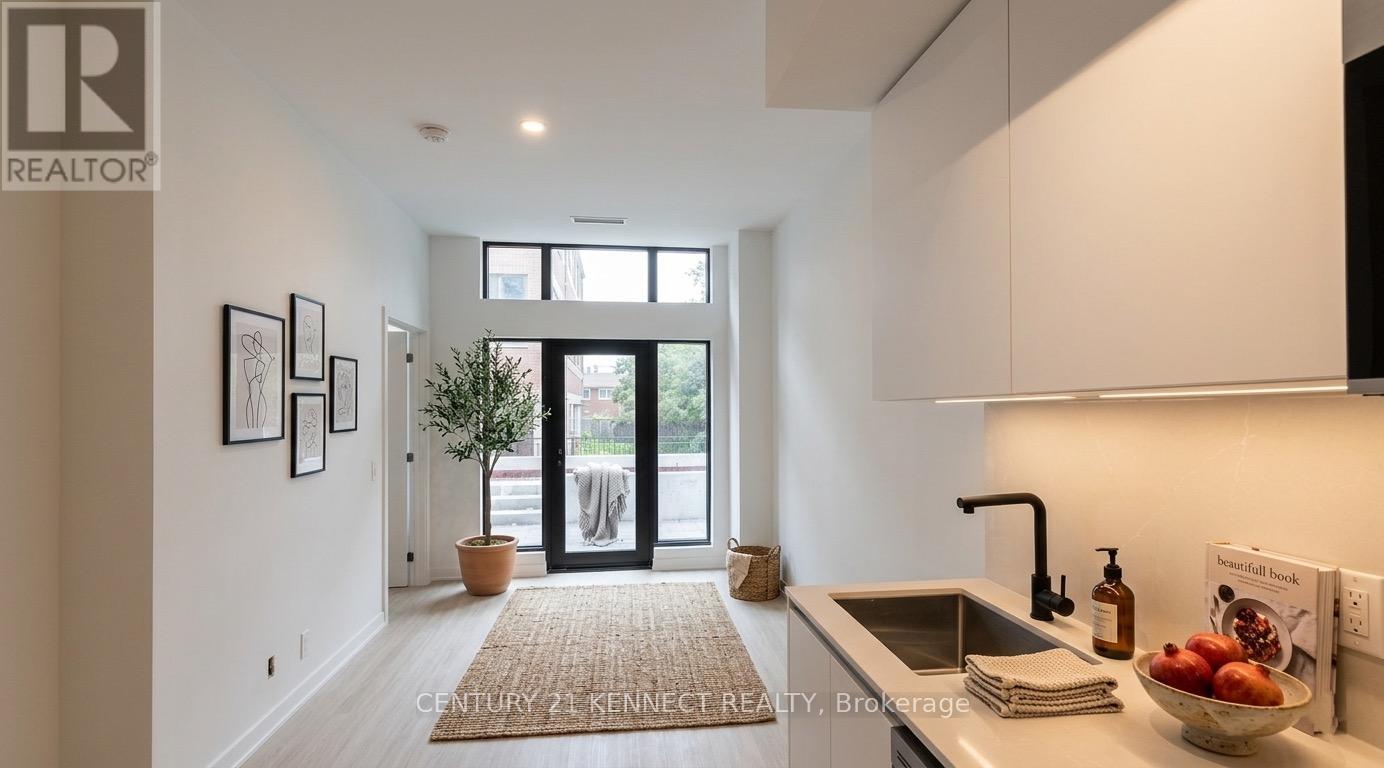 101 - 699 SHEPPARD AVENUE E