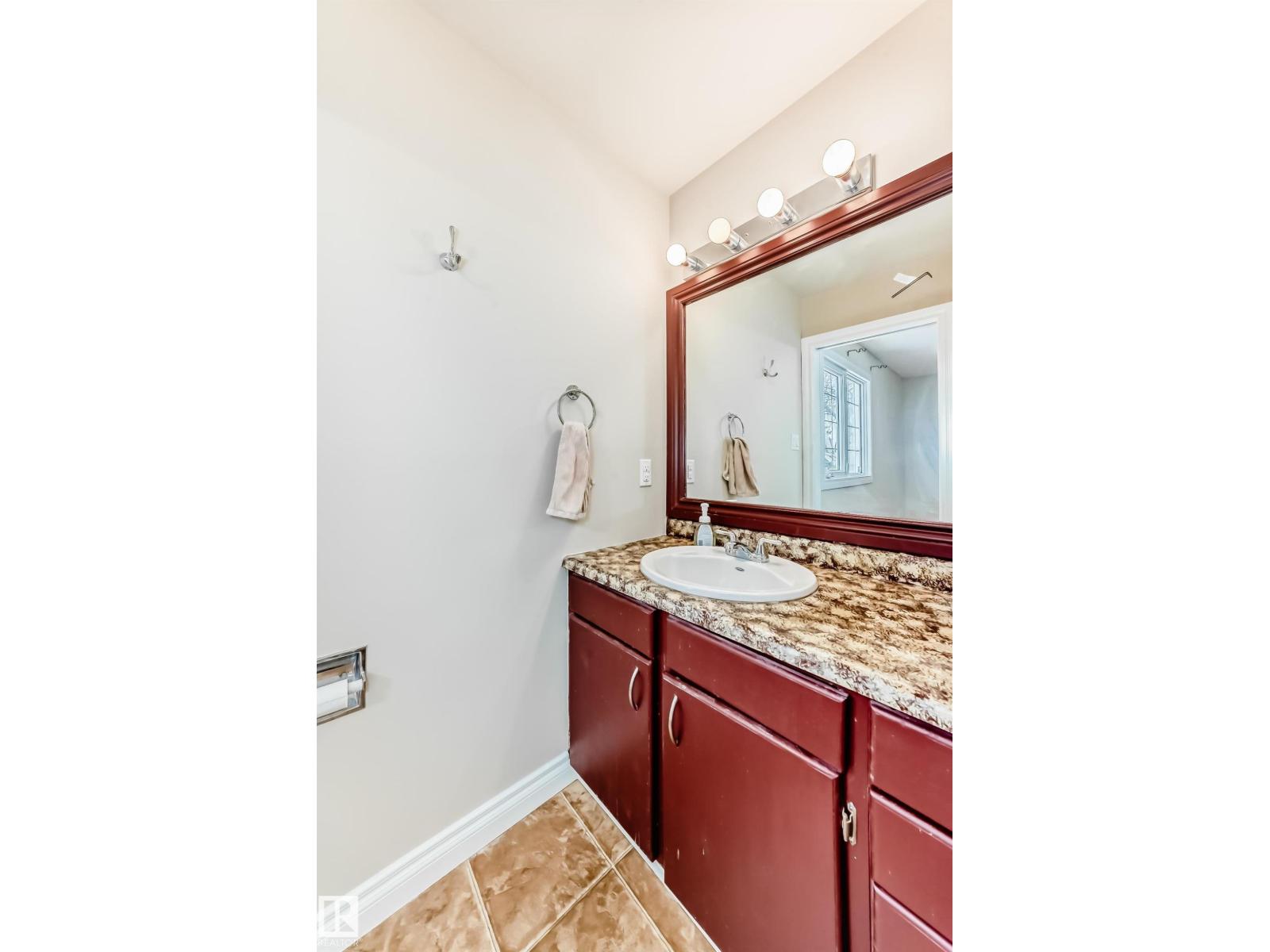 13332 25 ST NW, Edmonton