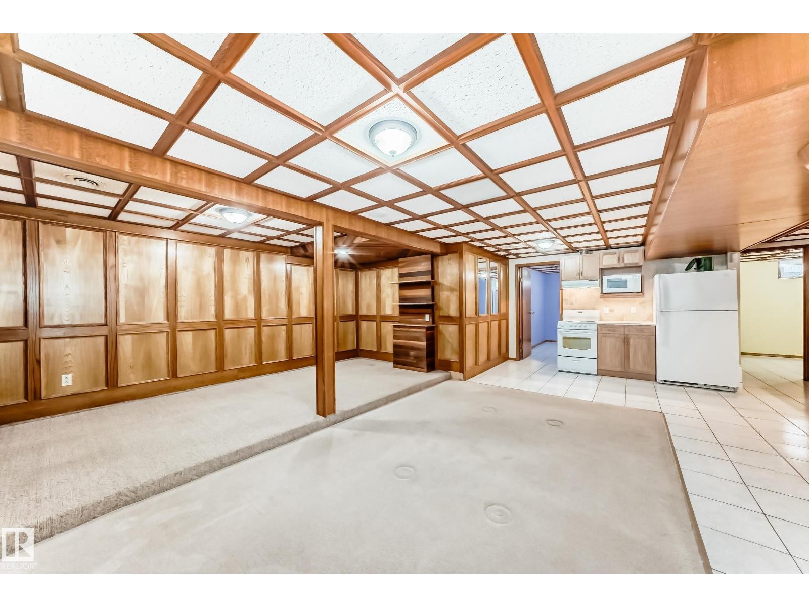 13332 25 ST NW, Edmonton